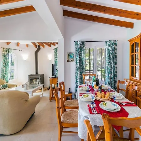 Villa Talaris By Villa Plus Vila